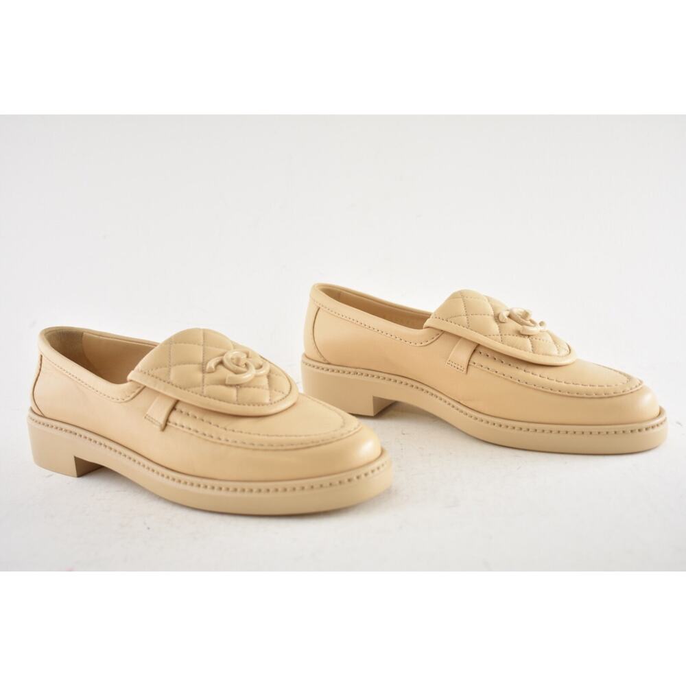 Chanel 24C Beige Leather Quilted Flap Turnlock CC Logo Moccasin Flat Loafer 38.5 - Picture 4 of 16